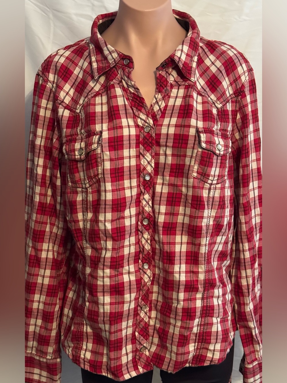 Old Navy Women’s Red & Cream Plaid Button-Up Flannel Shirt